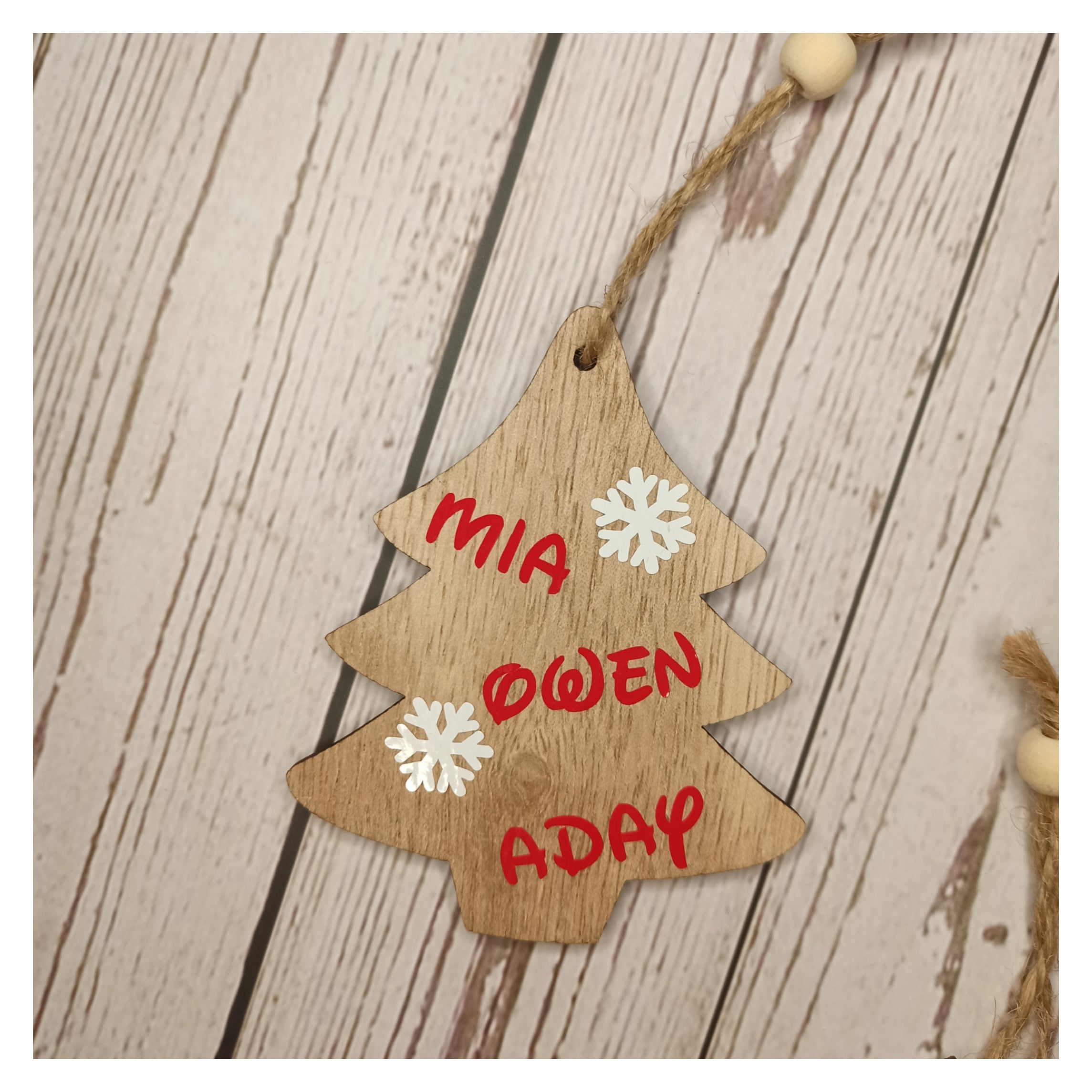 Adorno de Navidad en madera natural